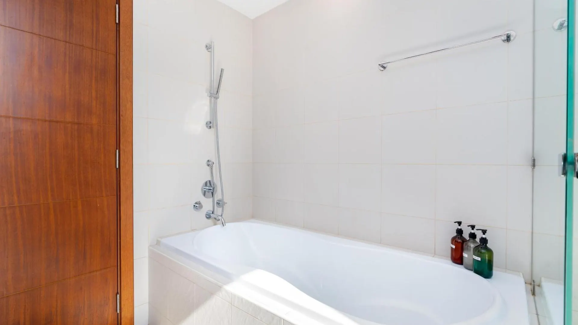 Full Dubai Opera Views / 5 Min Walk From Dubai Mall & Burj Khalifa / 3 Bdr / The Best Location